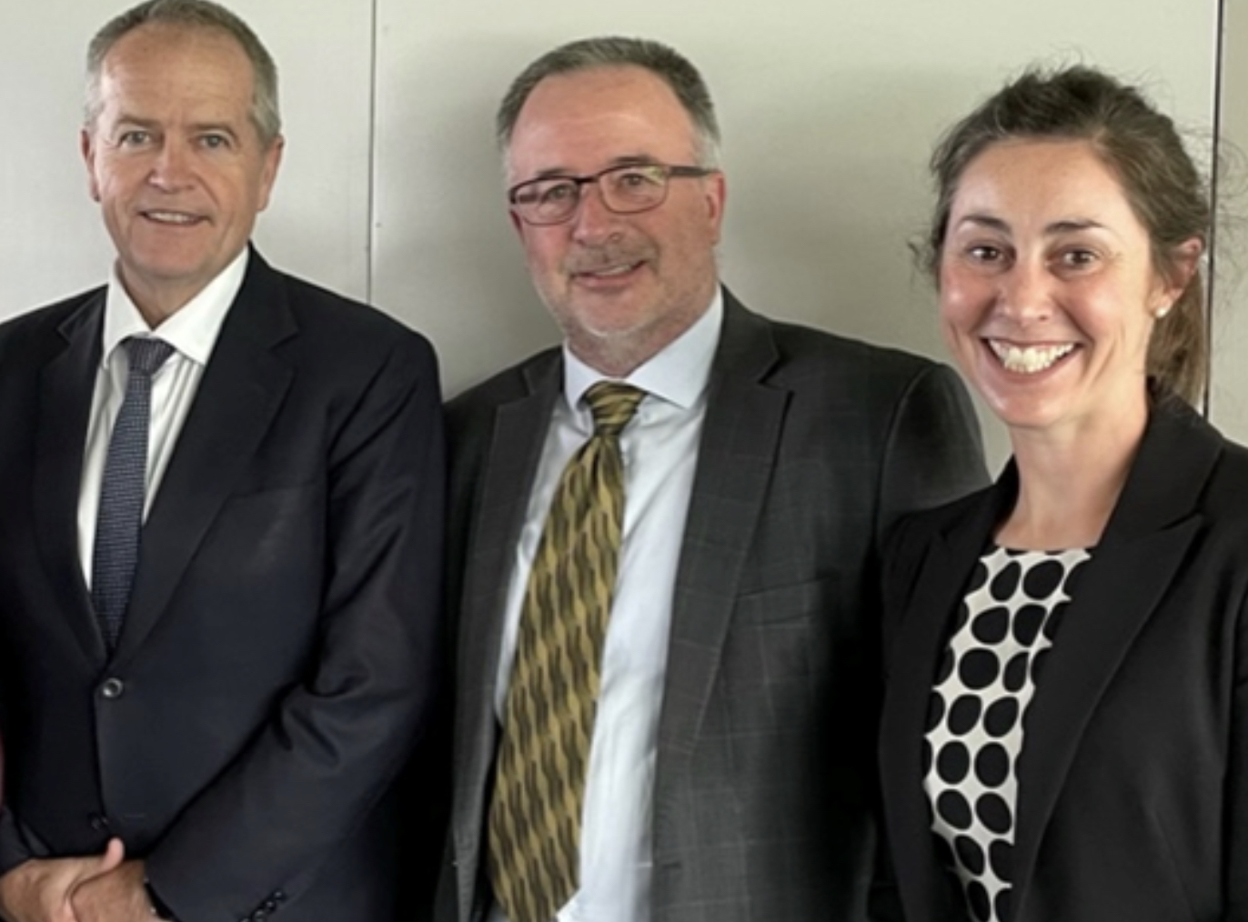 Minister for the NDIS, the Hon. Bill Shorten MP, NDS Tasmania Committee Chair Mark Jessop and NDS State Manager Lizzie Castles.
